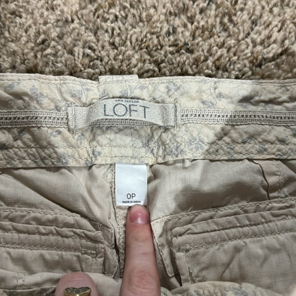LOFT White Cargo Pants - Picture 4 of 8